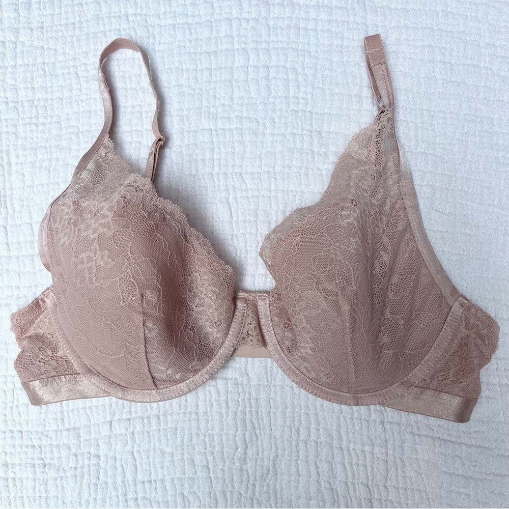 Soma Lightest Lift Lace Plunge Bra